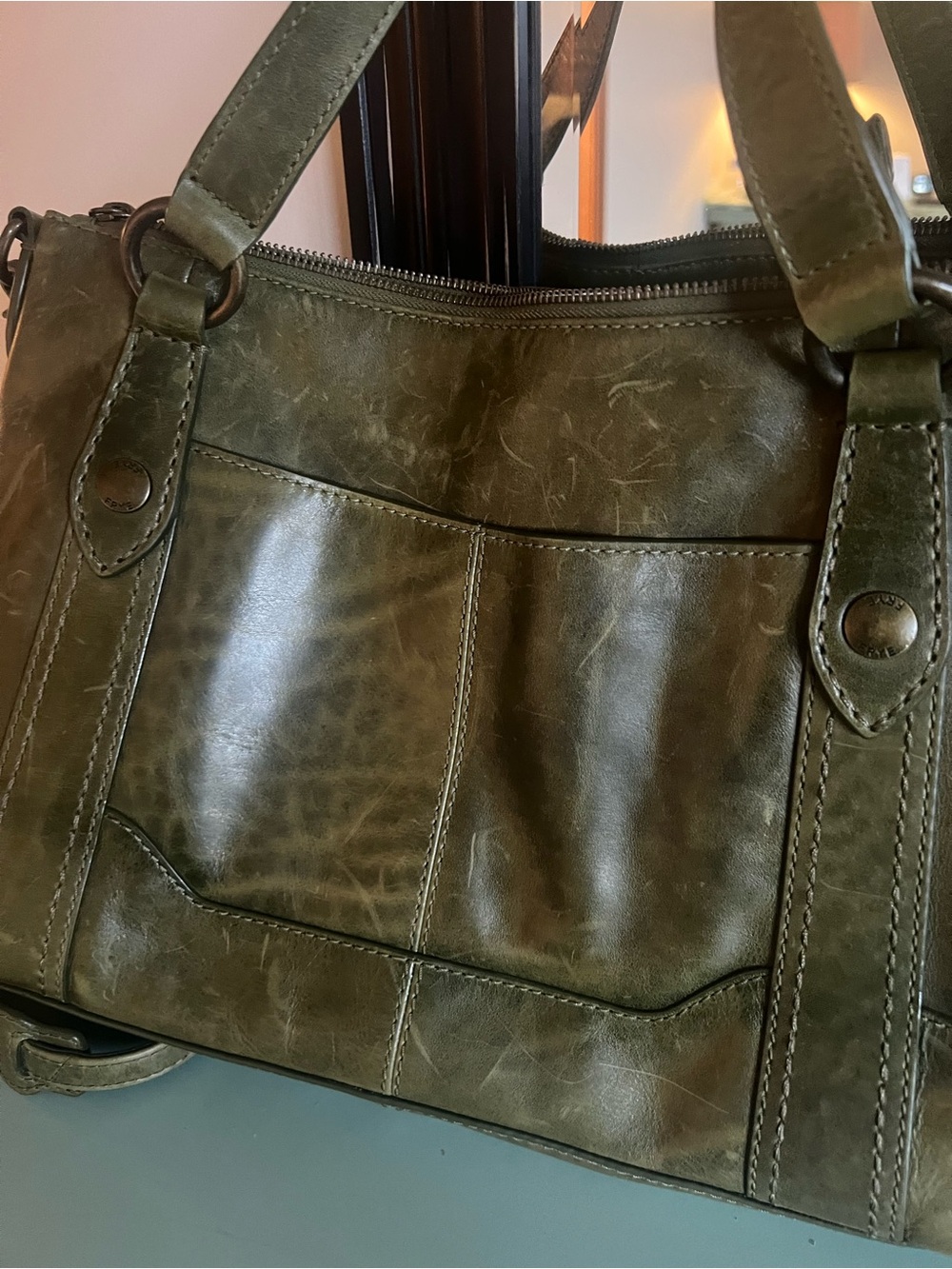 Frye Melissa Medium Crossbody Bag Green Distressed Leather Satchel Shoulder Bag - Picture 2 of 6